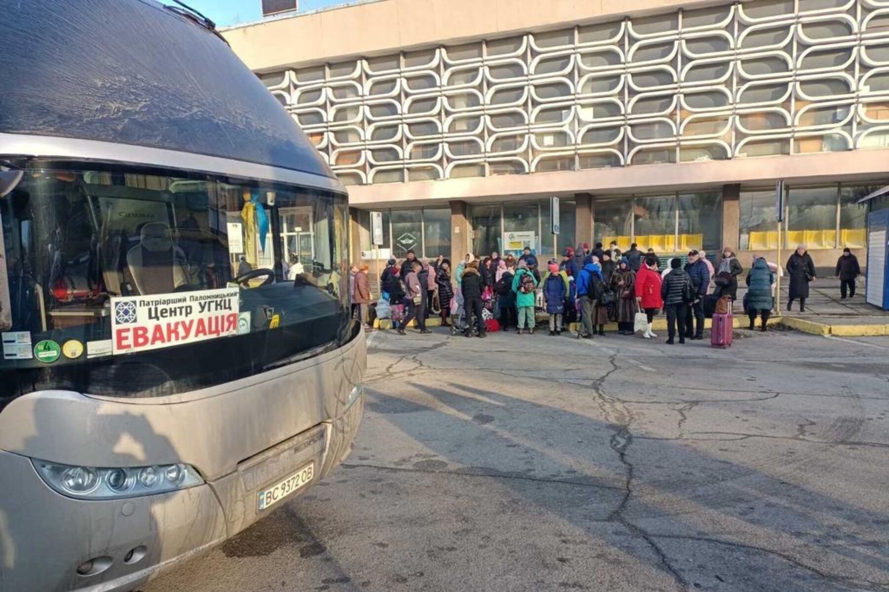 Патріарший паломницький центр здійснює першу евакуацію із Херсону