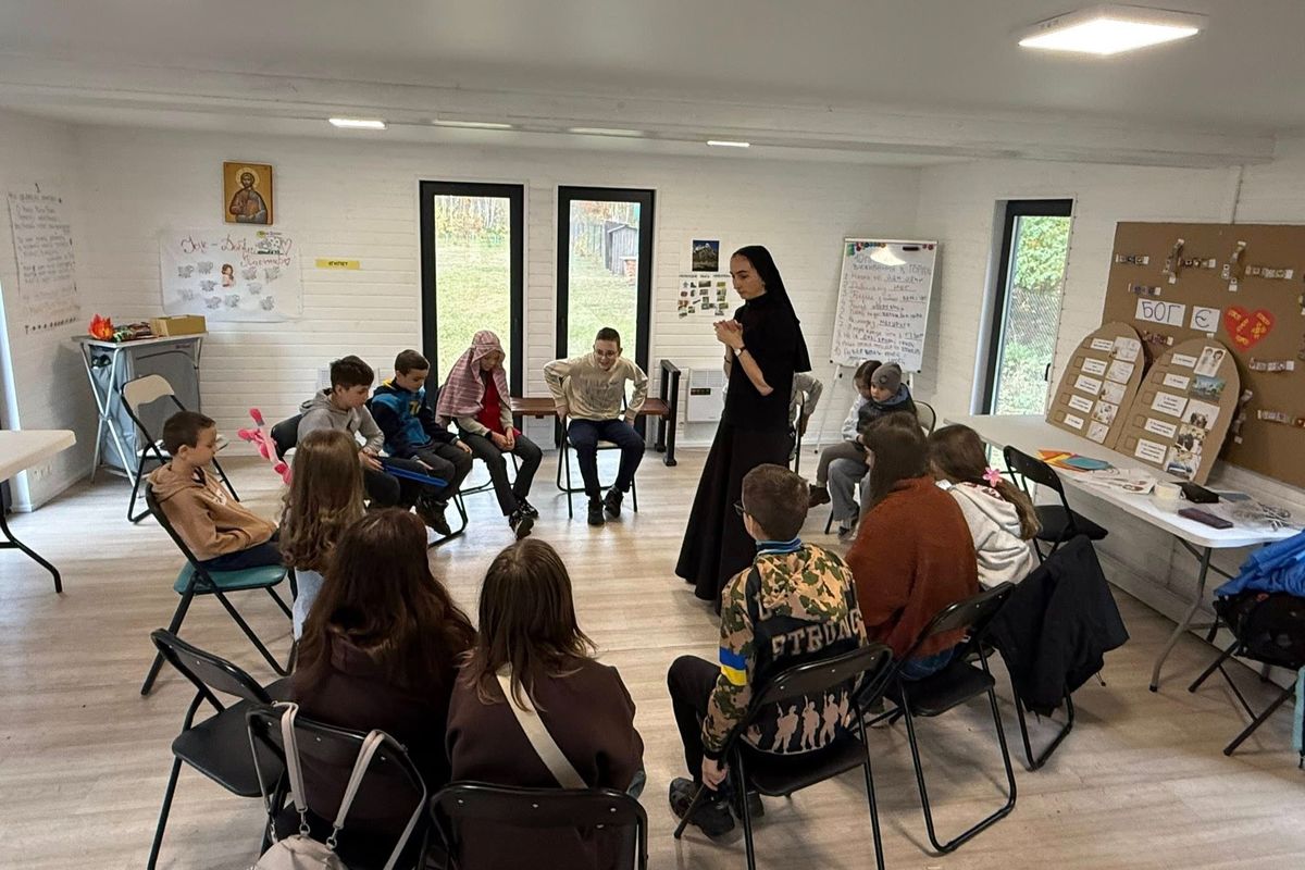 У Славутичі діти вчаться «жити по совісті» в Центрі зцілення ран