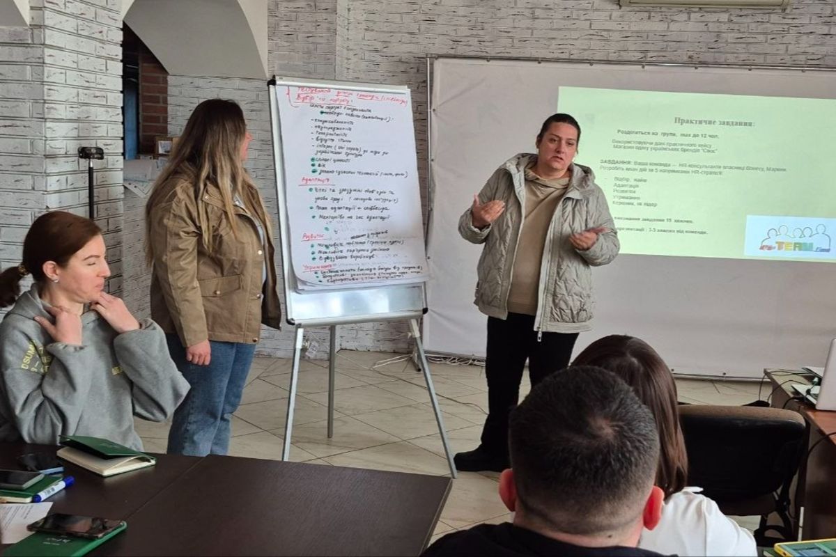 У Кривому Розі учасники програми «Дія в Надії» опановували управління персоналом